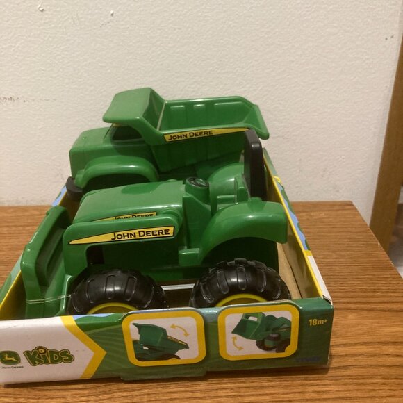 🚜 TOMY John Deere Sandbox Vehicle Toy, 2-Pack - Picture 2 of 4